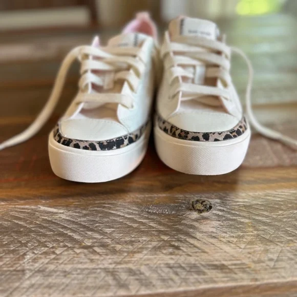 🔥👟👟KATE Spade! Kaia Leopard Print Trim Canvas Sneakers in cream-NEW!!👟👟🔥 - Picture 15 of 16